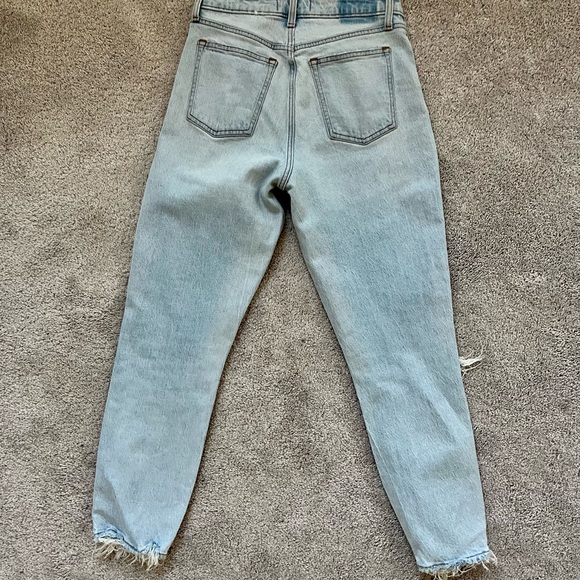 Abercrombie & Fitch Hi-rise Mom Jeans - Picture 4 of 5